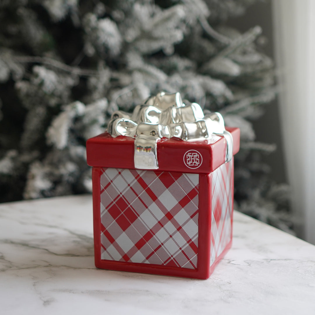 Juniper & Balsam Ceramic Present Candle