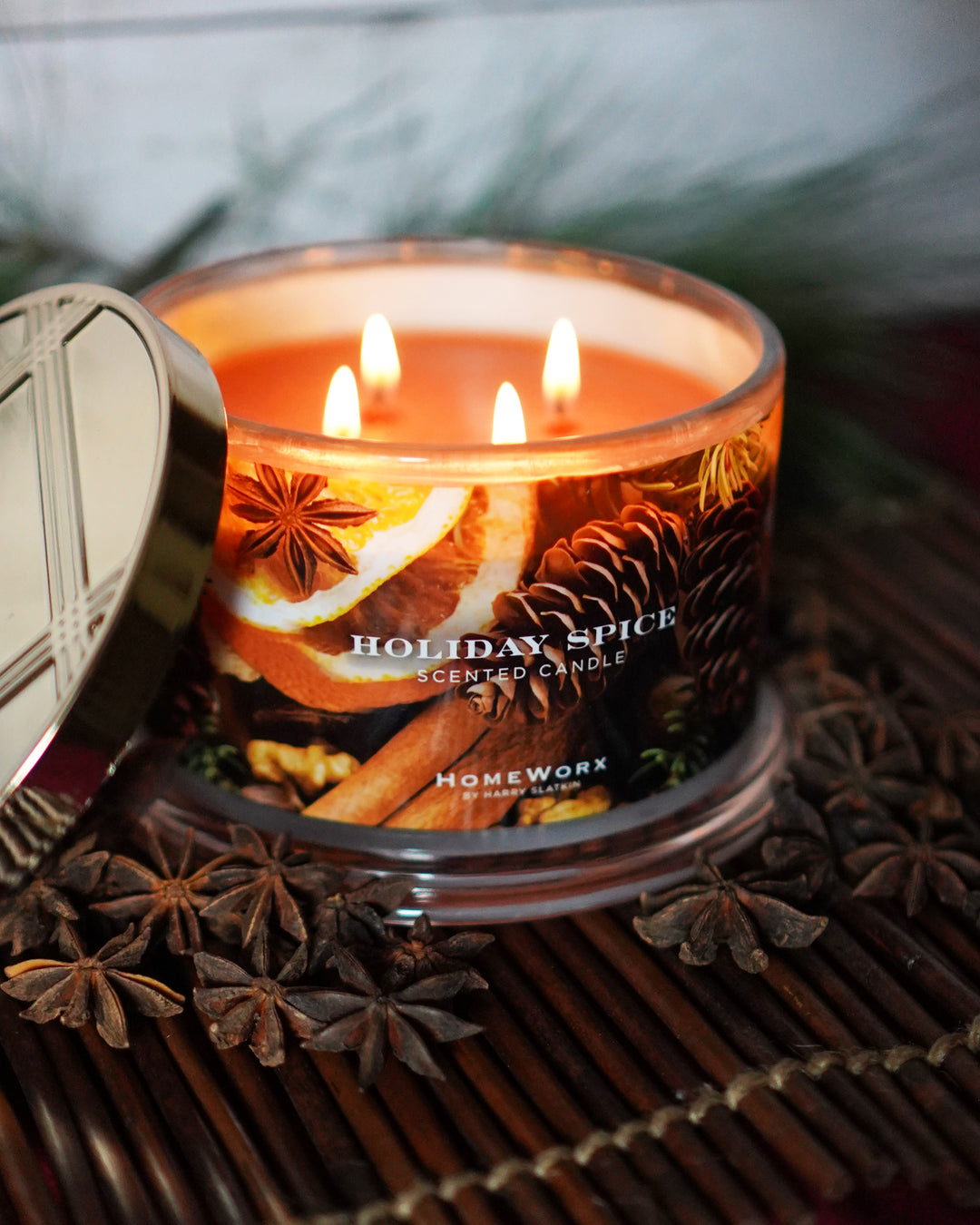 How to make your home smell cozy and inviting for the holidays