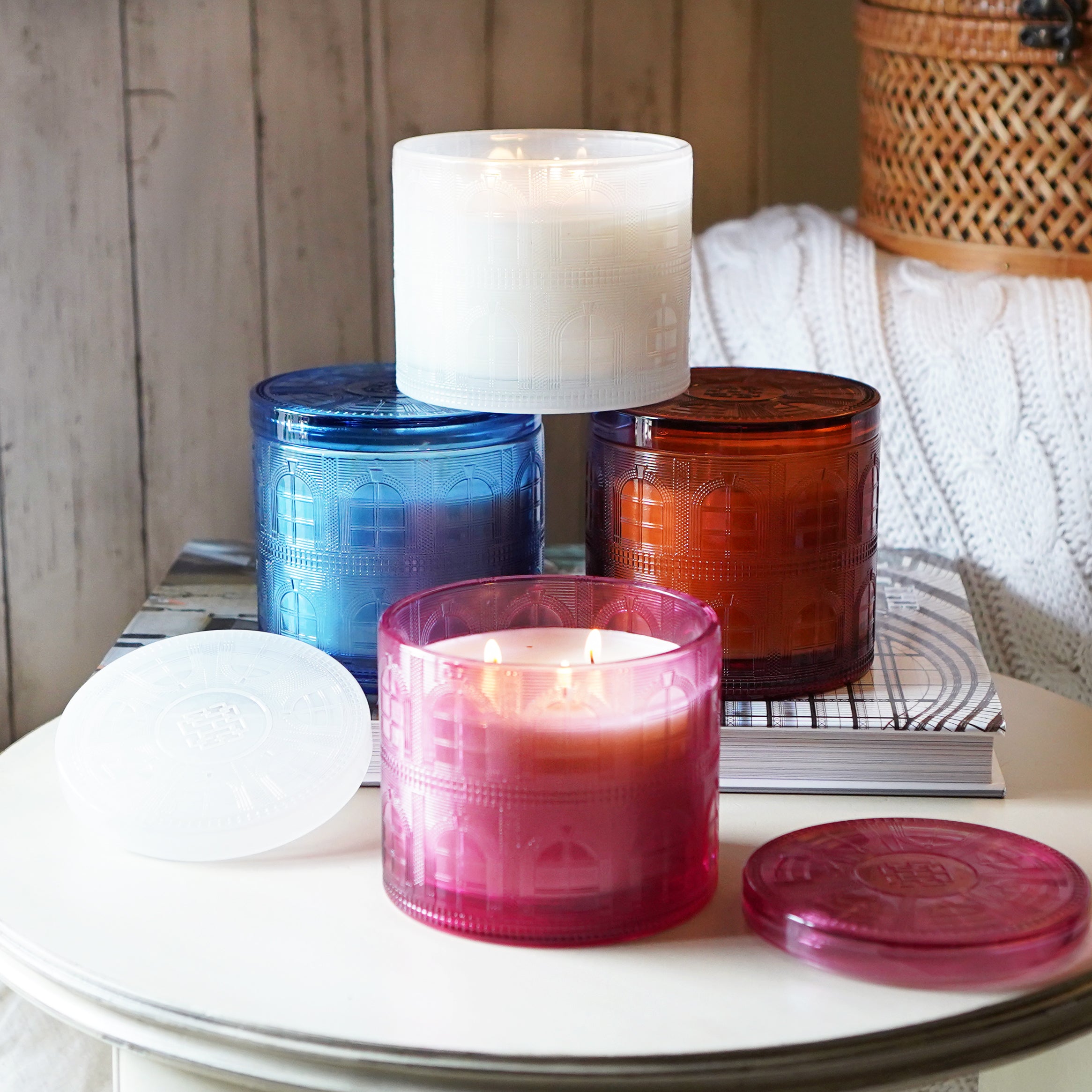 EMBOSSED 3-WICK CANDLES